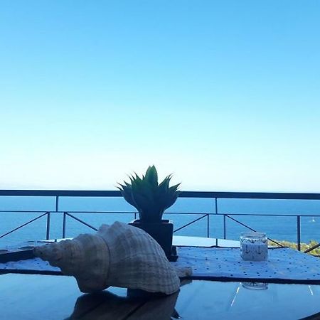 Sea And Sky Infinity Blue Apartment Гитион Экстерьер фото
