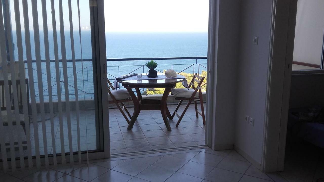 Sea And Sky Infinity Blue Apartment Гитион Экстерьер фото